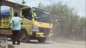 AHY: Sopir Truk Kena Pungli hingga Rp 150 Juta per Tahun