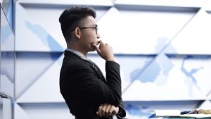 Apa Beda Komisaris Independen dan Komisaris Lainnya? Berapa Lama Jabatannya?