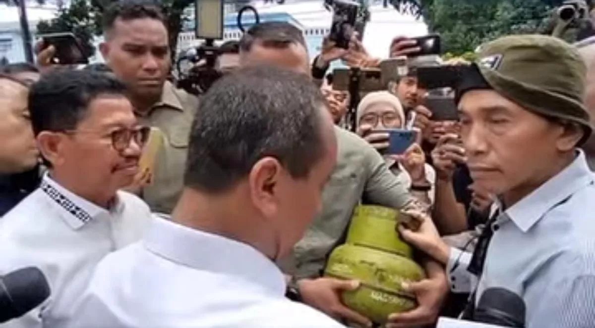 Bahlil Semprot Dirjen ESDM dan Bos PLN di Rapat DPR: Kurang Ajar Kalian