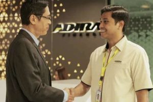 Mandala Multifinance dan Adira Finance Resmi Tandatangani Akta Penggabungan Usaha