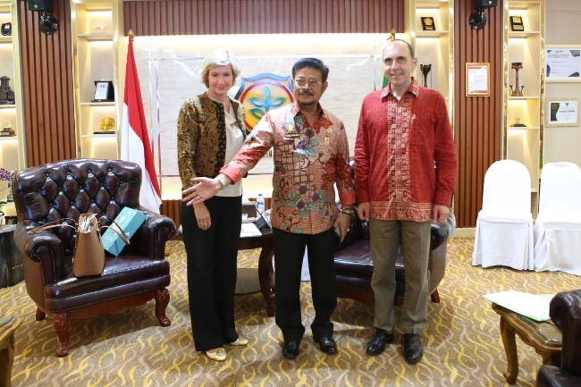 Mentan Pamer Produksi Beras RI Cetak Rekor, Jadi Paling Produktif di ASEAN: Tonggak Sejarah Ketahanan Pangan Nasional