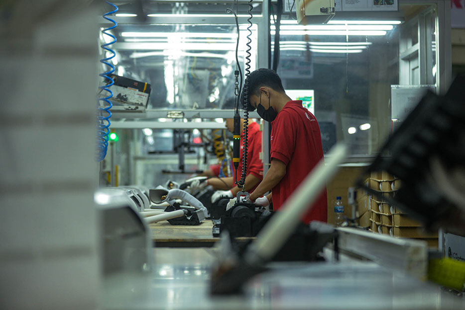 Penyebab Melemahnya Industri Manufaktur pada Juni 2025