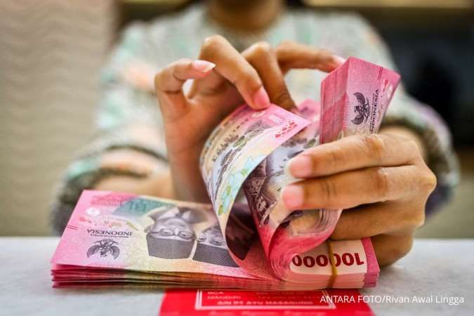 Rupiah Hari Ini Diprediksi Melemah hingga Rp 16.380 per Dolar AS